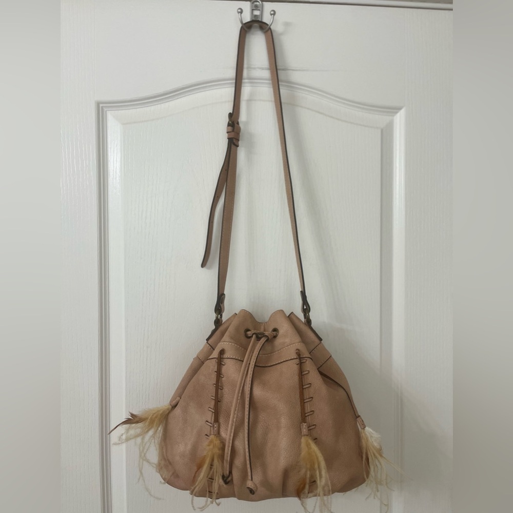 SOLD Patricia Nash Picerno Drawstring Boho Crossbody Shoulder Bag Beige Feathers - Picture 3 of 13